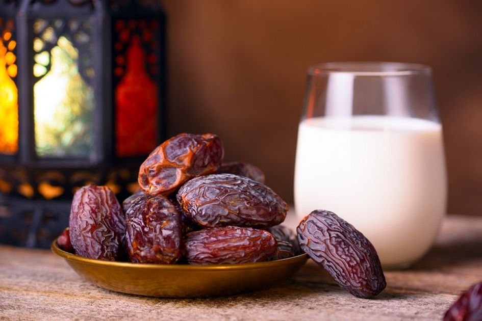 Chuara Benefits: 8 Reasons to Consume 2 Soaked Dry Dates Every Morning